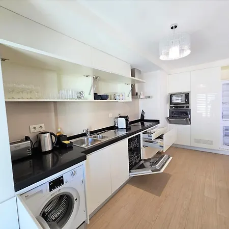 Da Rocha Prime Rezidenz With Garage Portimão