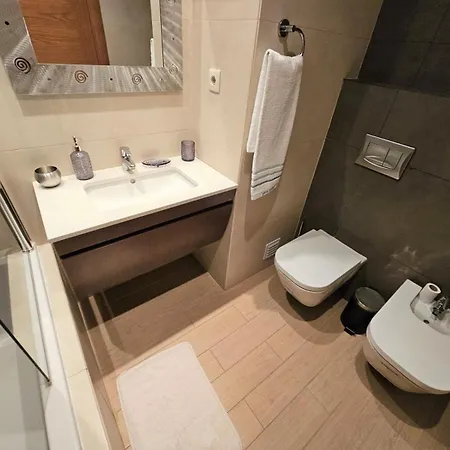 Da Rocha Prime Rezidenz With Garage