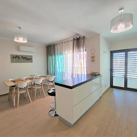 Apartment Da Rocha Prime Rezidenz With Garage